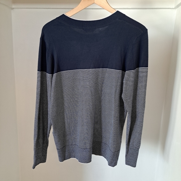 Denver Hayes | Navy blue & white striped crew neck men's sweater - Picture 5 of 10